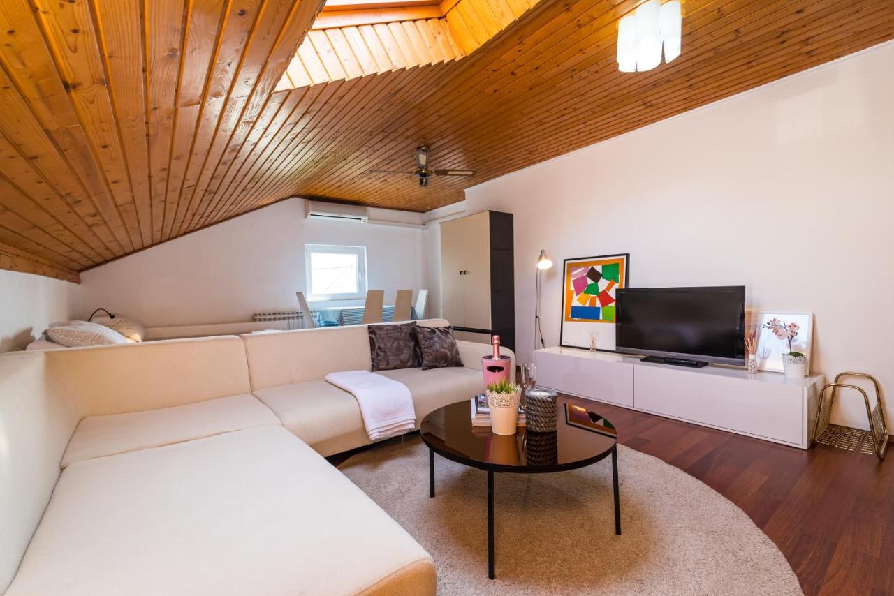 Vacation House Anna คาร์โลบัก ภายนอก รูปภาพ