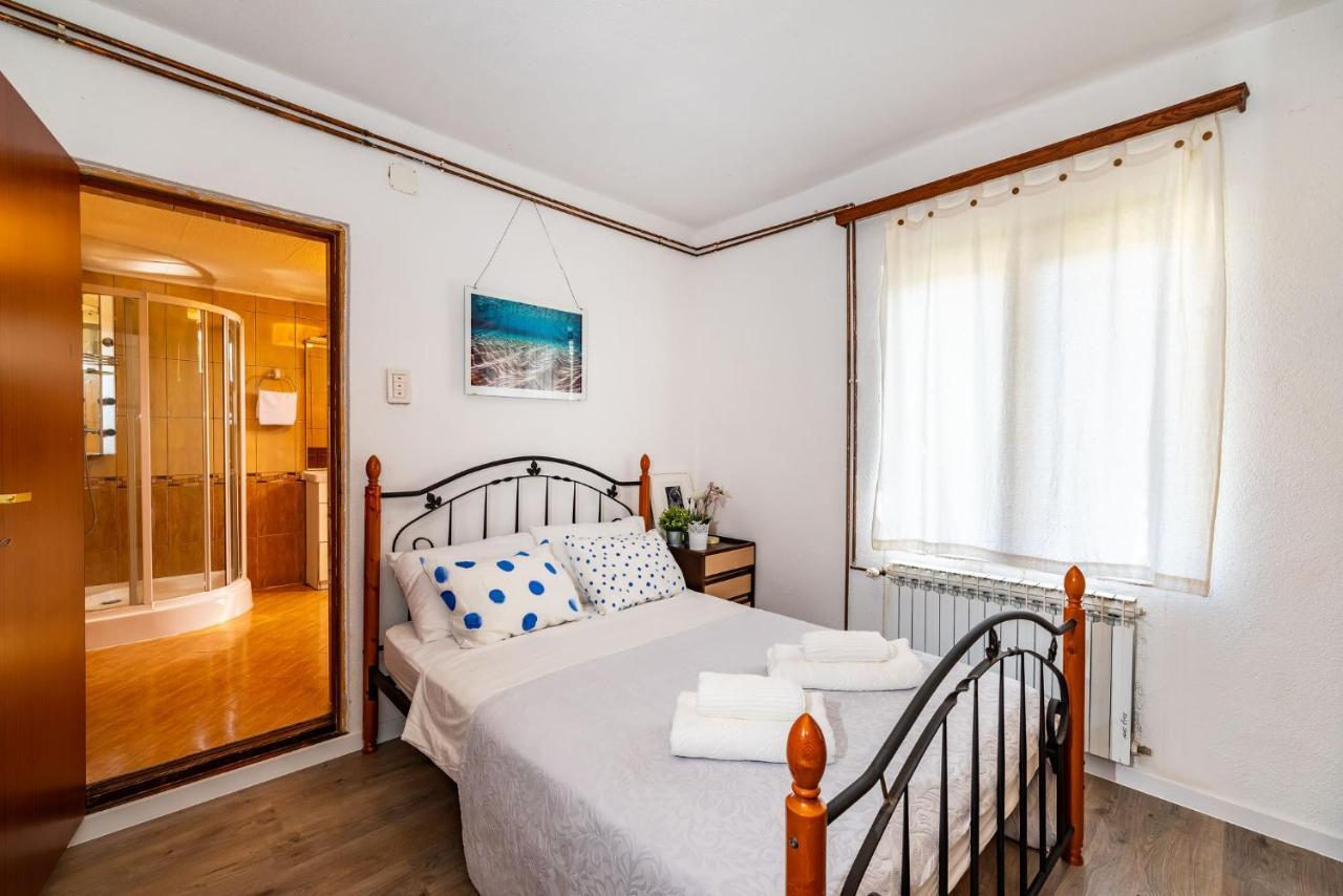 Vacation House Anna คาร์โลบัก ภายนอก รูปภาพ